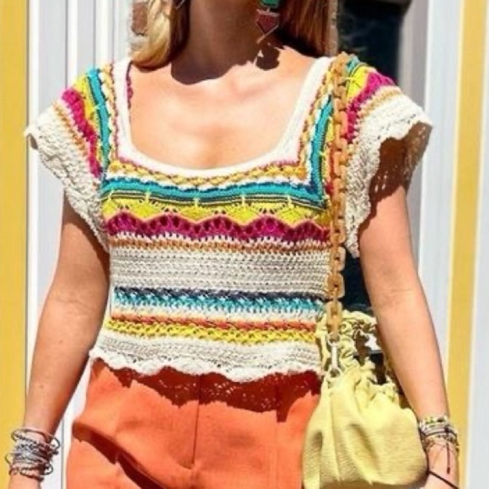 Zara Multi Color Cream Crotched Cropped‎ Cap Sleeve Top - medium